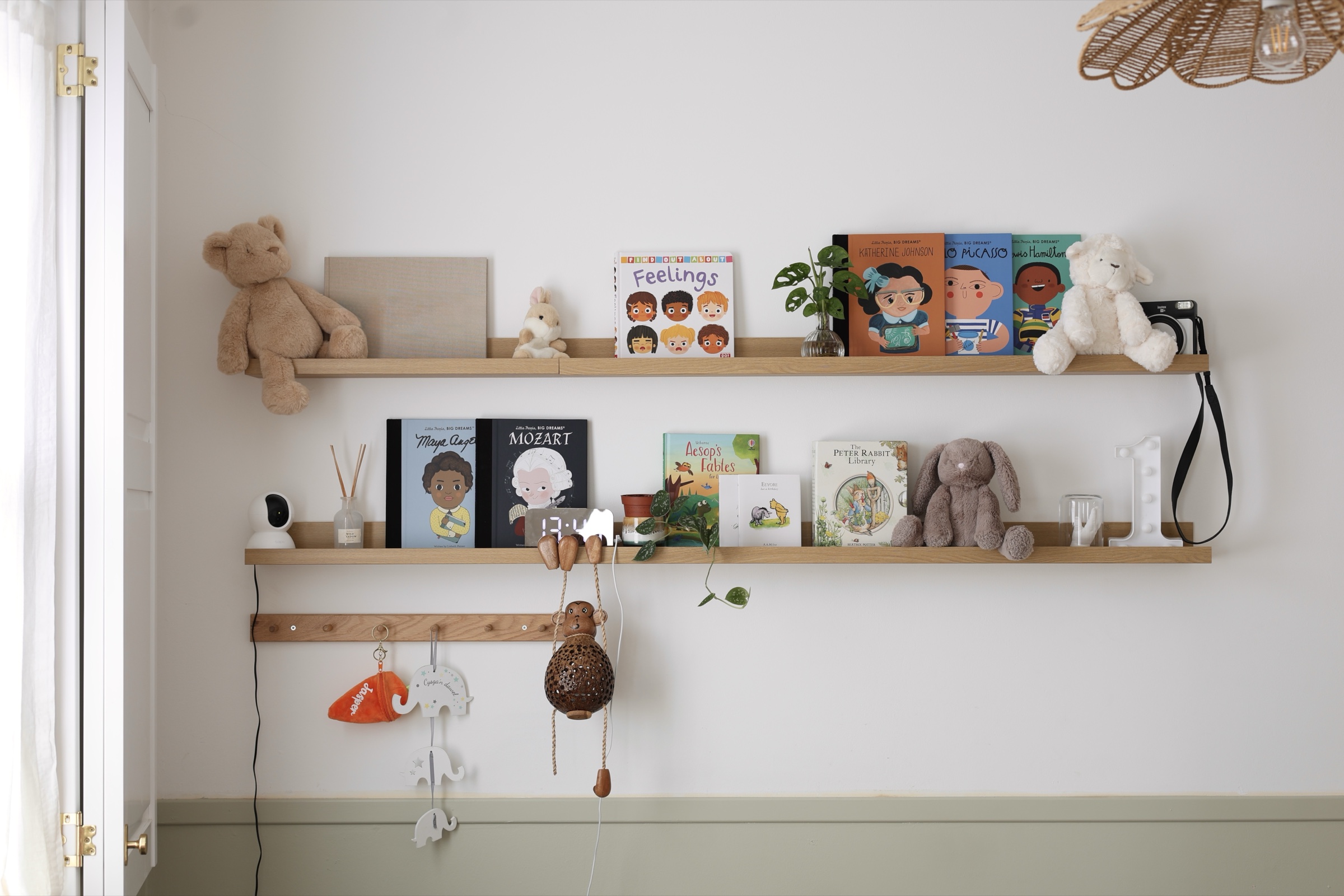 Books, soft toys and sensory details in the baby room